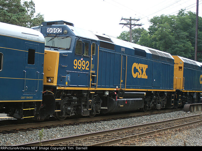 CSX 9992 on P951